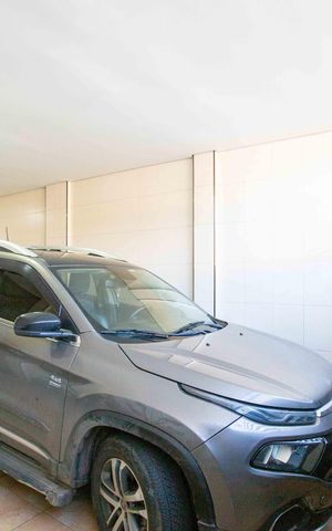 Casa à venda com 200m², 3 quartos e 4 vagasGaragem
