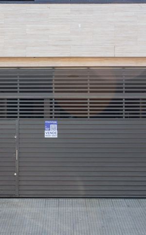 Casa à venda com 200m², 3 quartos e 4 vagasFachada