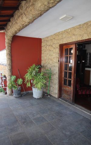 Casa à venda com 400m², 5 quartos e 3 vagasVaranda