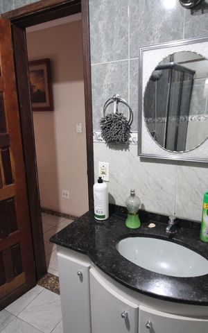 Casa à venda com 400m², 5 quartos e 3 vagasBanheiro 1