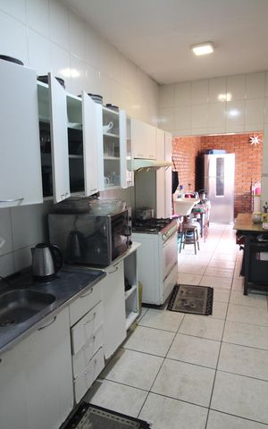 Casa à venda com 400m², 5 quartos e 3 vagasCozinha