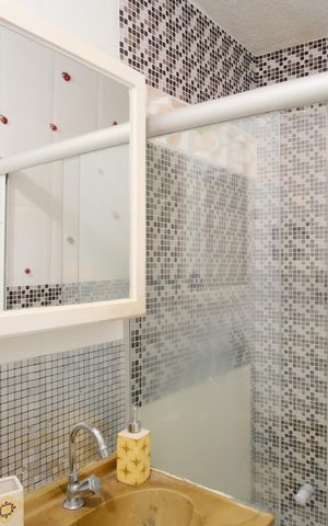 Casa à venda com 450m², 7 quartos e 6 vagasBanheiro Social da Casa 1
