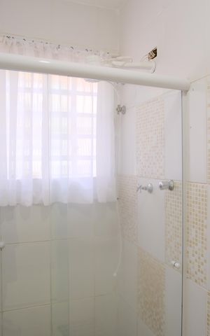 Casa à venda com 450m², 7 quartos e 6 vagasBanheiro da Casa 2