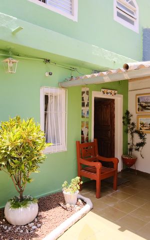 Casa à venda com 450m², 7 quartos e 6 vagasFachada da Casa 1