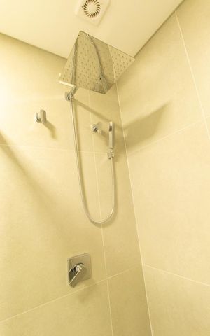 Apartamento para alugar com 97m², 2 quartos e 2 vagas Apartamento para alugar com 97m², 2 quartos e 2 vagasBanheiro da Suite 2