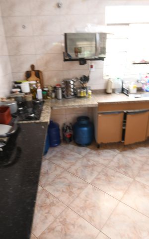 Casa à venda com 252m², 2 quartos e 2 vagasCozinha