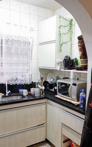 Casa à venda com 125m², 3 quartos e 2 vagas Casa à venda com 125m², 3 quartos e 2 vagasCozinha