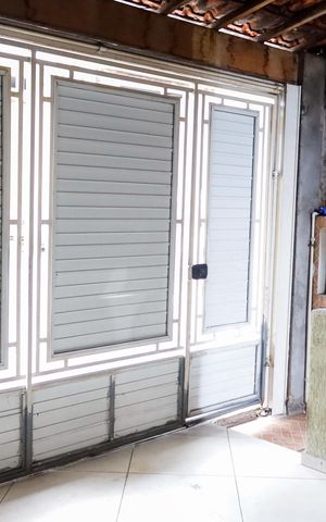 Casa à venda com 125m², 3 quartos e 2 vagas Casa à venda com 125m², 3 quartos e 2 vagasGaragem