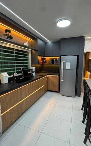 Casa à venda com 92m², 3 quartos e 2 vagas