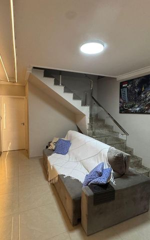 Casa à venda com 92m², 3 quartos e 2 vagas