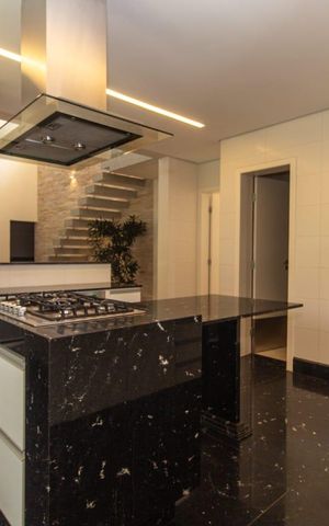 Casa de condomínio à venda com 397m², 4 quartos e 5 vagas