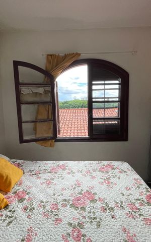 Casa à venda com 180m², 4 quartos e 6 vagas Casa à venda com 180m², 4 quartos e 6 vagasQuarto 1