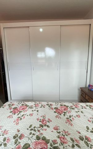 Casa à venda com 180m², 4 quartos e 6 vagas Casa à venda com 180m², 4 quartos e 6 vagasQuarto 1