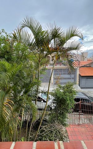 Casa à venda com 180m², 4 quartos e 6 vagas Casa à venda com 180m², 4 quartos e 6 vagasQuarto 4