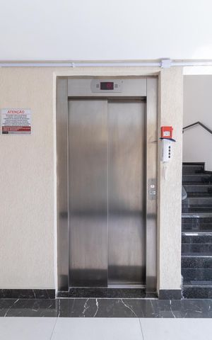 Apartamento à venda com 54m², 3 quartos e sem vagaÁrea comum - Elevador