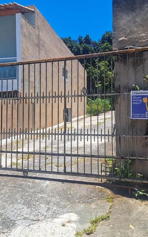 Casa para alugar com 3000m², 6 quartos e 2 vagas Casa para alugar com 3000m², 6 quartos e 2 vagasFachada