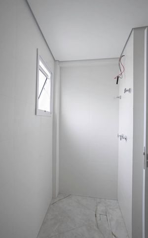 Apartamento à venda com 83m², 3 quartos e 2 vagas Apartamento à venda com 83m², 3 quartos e 2 vagasBanheiro social