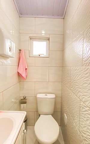 Casa à venda com 125m², 4 quartos e 2 vagas Casa à venda com 125m², 4 quartos e 2 vagasBanheiro de serviço