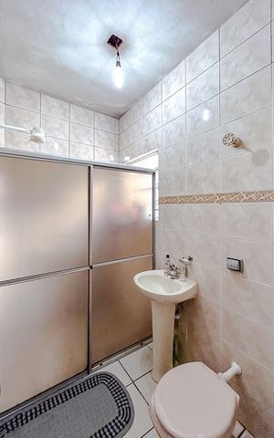 Casa à venda com 500m², 3 quartos e 5 vagasBanheiro 1