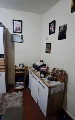 Casa à venda com 200m², 4 quartos e 2 vagas Casa à venda com 200m², 4 quartos e 2 vagasCozinha - Casa 3