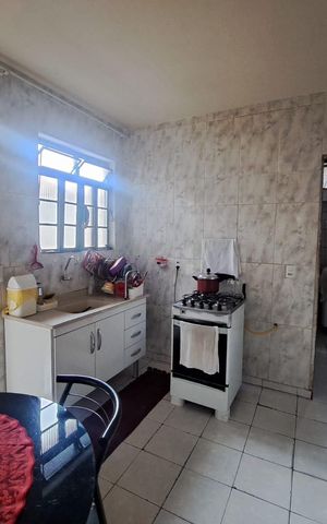 Casa à venda com 200m², 4 quartos e 2 vagas Casa à venda com 200m², 4 quartos e 2 vagasCozinha - Casa 2