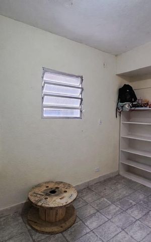 Casa à venda com 200m², 4 quartos e 2 vagas Casa à venda com 200m², 4 quartos e 2 vagasQuarto 1 - Casa 1