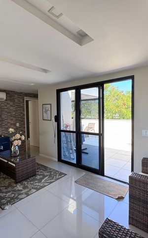 Apartamento para alugar com 230m², 4 quartos e 2 vagas Apartamento para alugar com 230m², 4 quartos e 2 vagasSala (Segundo Andar)