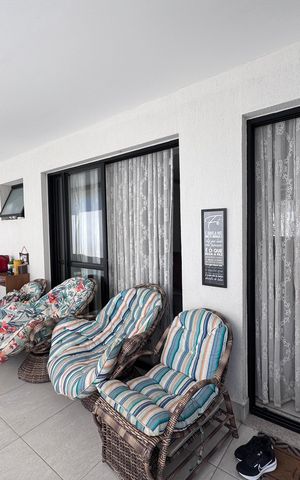 Apartamento para alugar com 230m², 4 quartos e 2 vagas Apartamento para alugar com 230m², 4 quartos e 2 vagasVaranda
