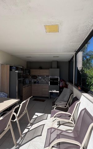 Apartamento para alugar com 230m², 4 quartos e 2 vagas Apartamento para alugar com 230m², 4 quartos e 2 vagasÁrea externa