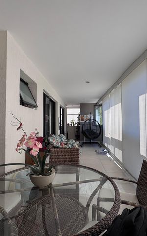 Apartamento para alugar com 230m², 4 quartos e 2 vagas Apartamento para alugar com 230m², 4 quartos e 2 vagasVaranda