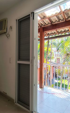 Casa de condomínio à venda com 256m², 5 quartos e 2 vagas Casa de condomínio à venda com 256m², 5 quartos e 2 vagasQuarto 2 Suíte - Casa 2