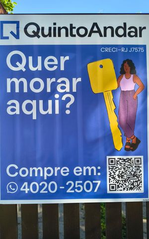 Casa de condomínio à venda com 256m², 5 quartos e 2 vagasPlaca 