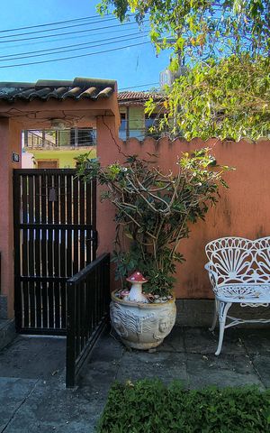 Casa de condomínio à venda com 256m², 5 quartos e 2 vagas Casa de condomínio à venda com 256m², 5 quartos e 2 vagasQuntal