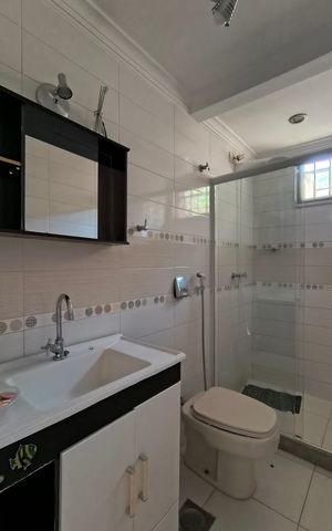 Casa de condomínio à venda com 256m², 5 quartos e 2 vagasBanheiro Social - Casa 2