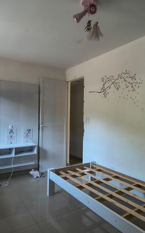 Casa de condomínio à venda com 256m², 5 quartos e 2 vagas Casa de condomínio à venda com 256m², 5 quartos e 2 vagasQuarto 1- Casa 2