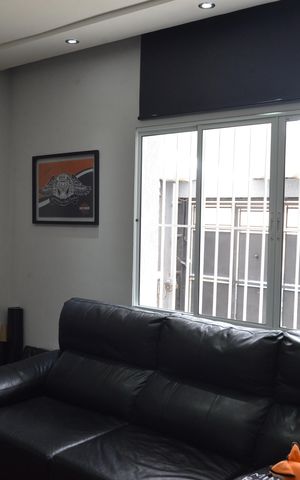 Casa à venda com 120m², 2 quartos e 2 vagasSala