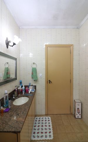 Casa à venda com 600m², 3 quartos e 4 vagasBanheiro Social