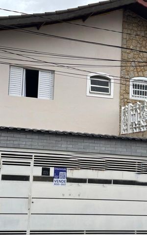 Casa à venda com 176m², 3 quartos e 3 vagasFachada 
