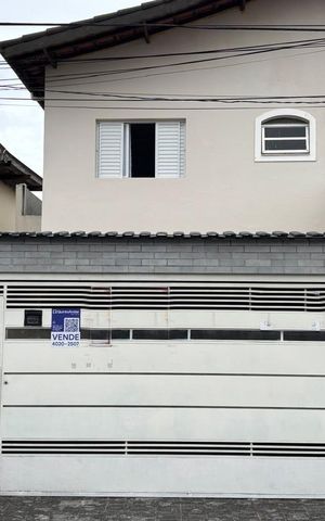 Casa à venda com 176m², 3 quartos e 3 vagasFachada 