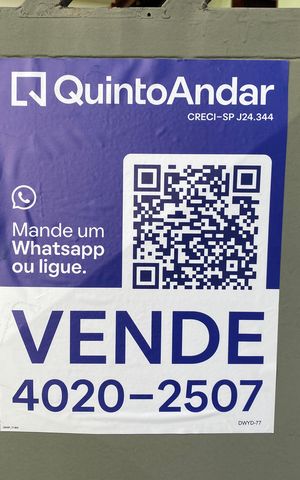 Casa à venda com 300m², 3 quartos e 3 vagas Casa à venda com 300m², 3 quartos e 3 vagasPlaquinha