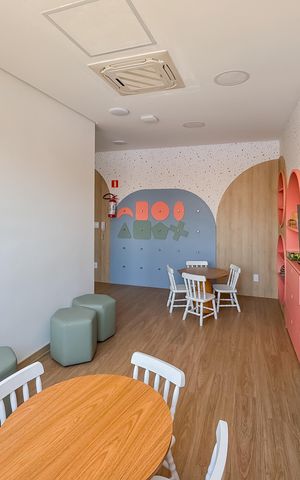 Apartamento à venda com 146m², 3 quartos e 3 vagas Apartamento à venda com 146m², 3 quartos e 3 vagasBrinquedoteca
