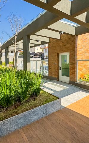 Apartamento à venda com 146m², 3 quartos e 3 vagas Apartamento à venda com 146m², 3 quartos e 3 vagasEntrada