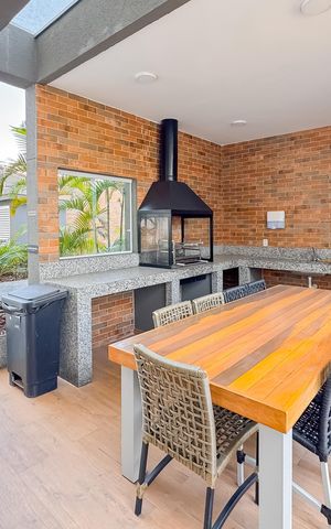 Apartamento à venda com 146m², 3 quartos e 3 vagas Apartamento à venda com 146m², 3 quartos e 3 vagasChurrasqueira