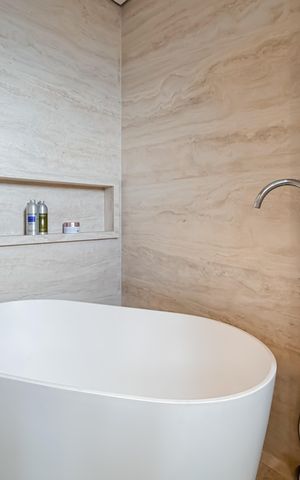 Apartamento à venda com 146m², 3 quartos e 3 vagas Apartamento à venda com 146m², 3 quartos e 3 vagasBanheiro da Suíte Master