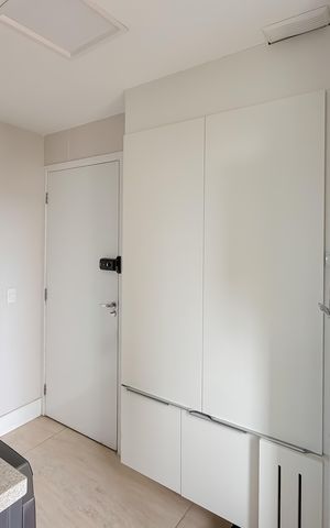 Apartamento à venda com 146m², 3 quartos e 3 vagas Apartamento à venda com 146m², 3 quartos e 3 vagasÁrea de Serviço