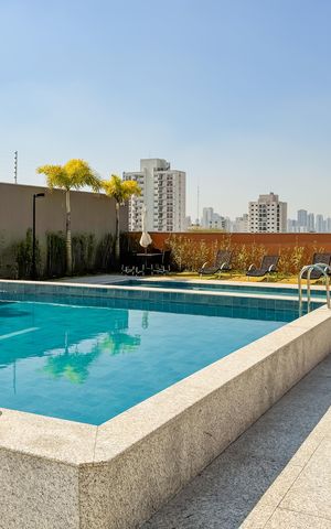 Apartamento à venda com 146m², 3 quartos e 3 vagas Apartamento à venda com 146m², 3 quartos e 3 vagasPiscina