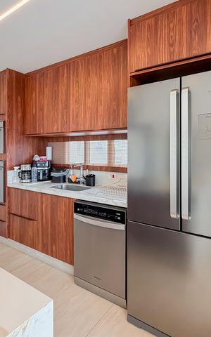 Apartamento à venda com 146m², 3 quartos e 3 vagas Apartamento à venda com 146m², 3 quartos e 3 vagasCozinha
