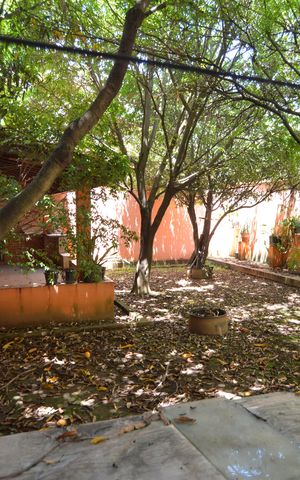 Casa à venda com 250m², 2 quartos e 2 vagasQuintal