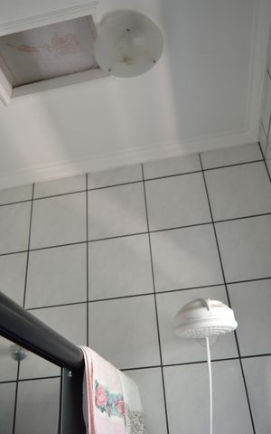 Casa à venda com 250m², 2 quartos e 2 vagasBanheiro da Suíte