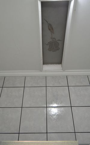 Casa à venda com 250m², 2 quartos e 2 vagasBanheiro da Suíte 2